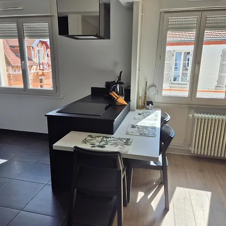 Appt Lumineux F3 Quartier Calme Βισύ